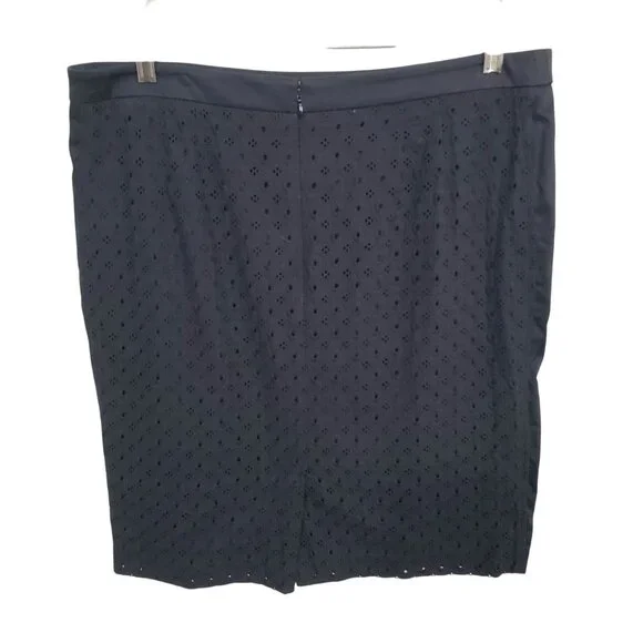 JNY Collection Sz 12 Skirt Embroidered Eyelet Knee Pencil Lined Feminine Office - Picture 2 of 9